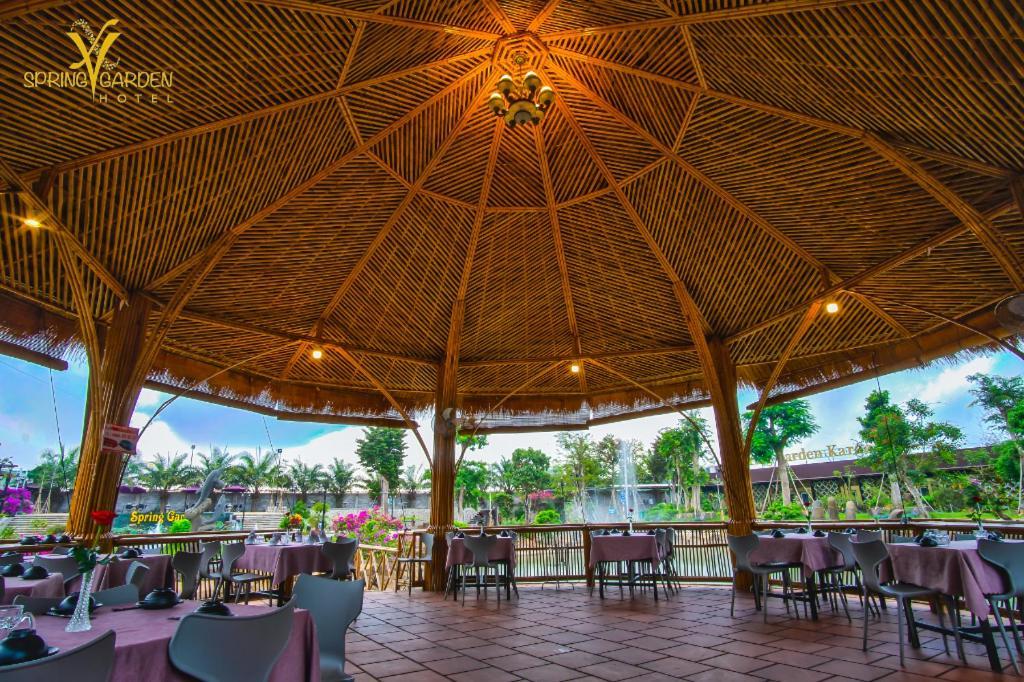 Spring Garden Hotel Lk Long Khanh Bagian luar foto