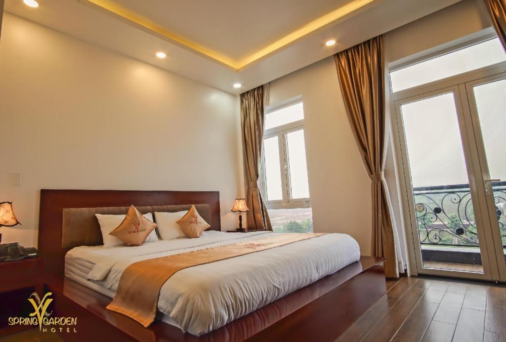 Spring Garden Hotel Lk Long Khanh Bagian luar foto
