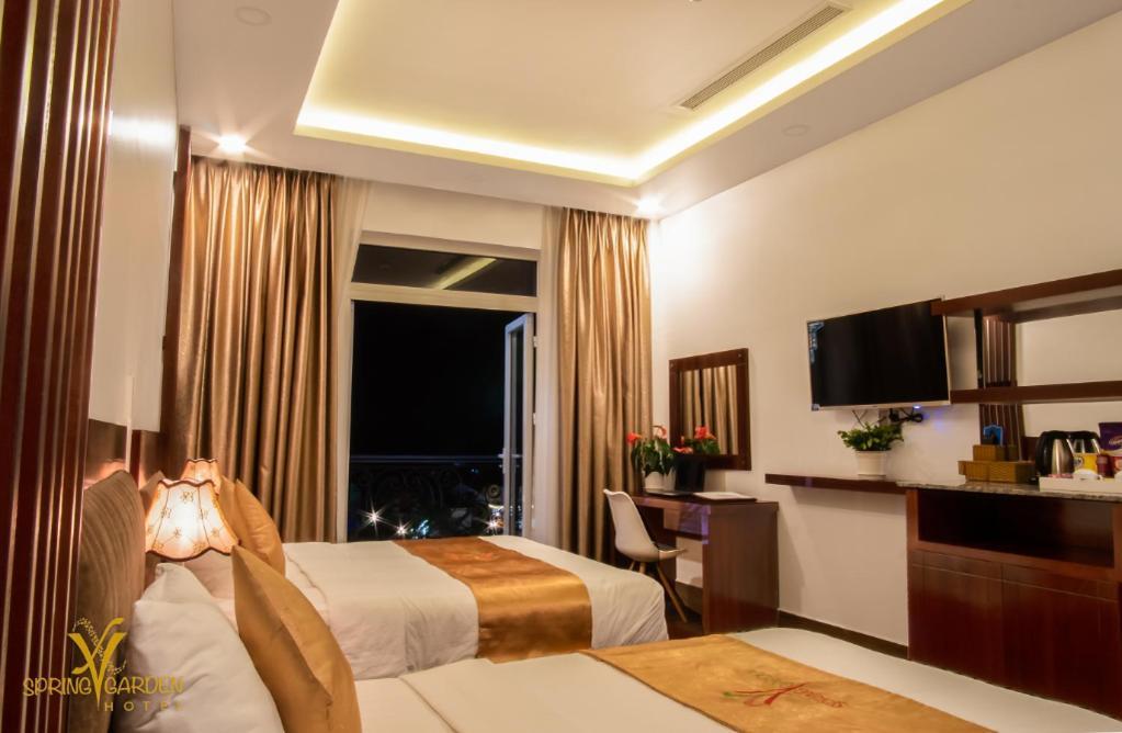 Spring Garden Hotel Lk Long Khanh Bagian luar foto