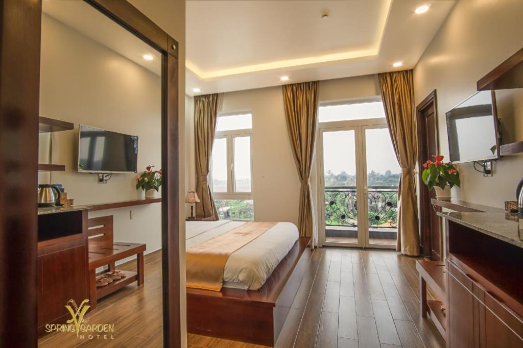 Spring Garden Hotel Lk Long Khanh Bagian luar foto